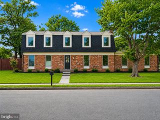 401 CRESTWOOD SW, Leesburg, VA 20175