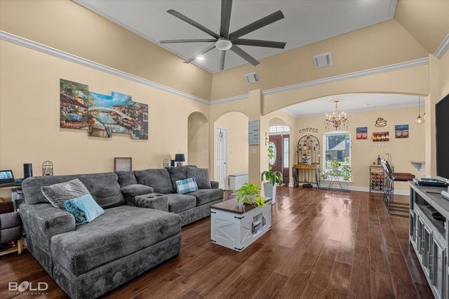 445 Dogwood South Lane, Haughton, LA 71037