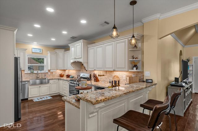 445 Dogwood South Lane, Haughton, LA 71037