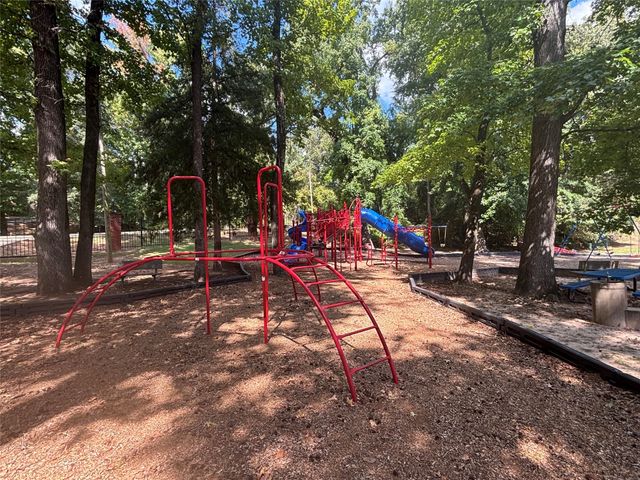 445 Dogwood South Lane, Haughton, LA 71037