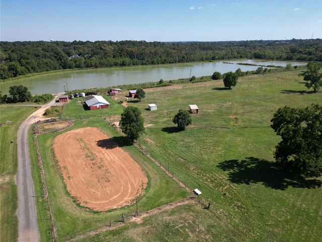 445 Dogwood South Lane, Haughton, LA 71037