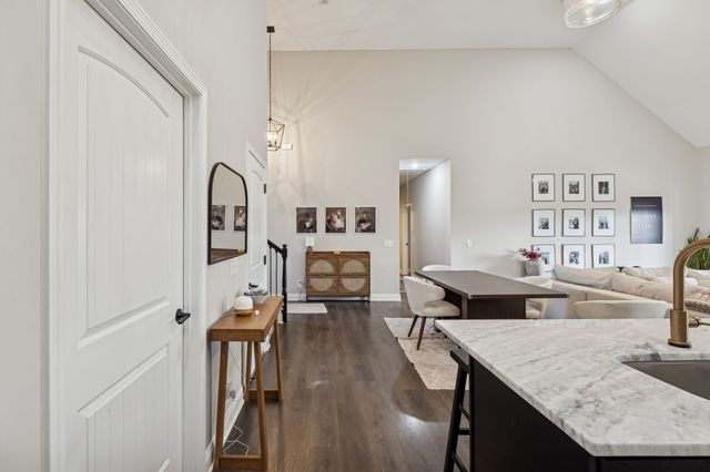 262 Jesse Dr, Pleasant View, TN 37146