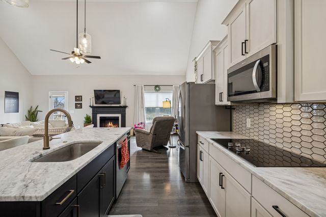 262 Jesse Dr, Pleasant View, TN 37146