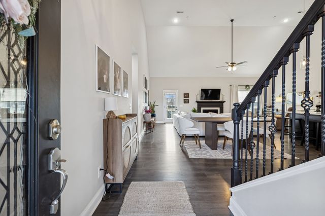 262 Jesse Dr, Pleasant View, TN 37146