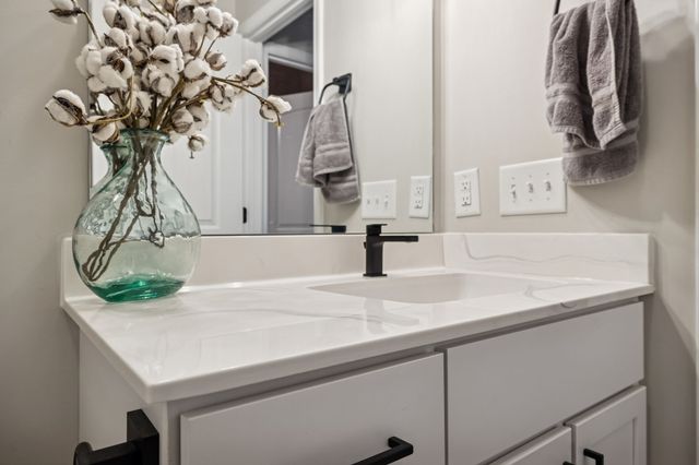 262 Jesse Dr, Pleasant View, TN 37146