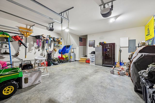 262 Jesse Dr, Pleasant View, TN 37146