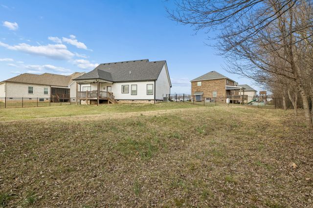 262 Jesse Dr, Pleasant View, TN 37146