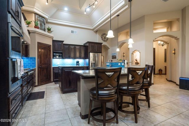 1232 Titania Court, Las Cruces, NM 88007