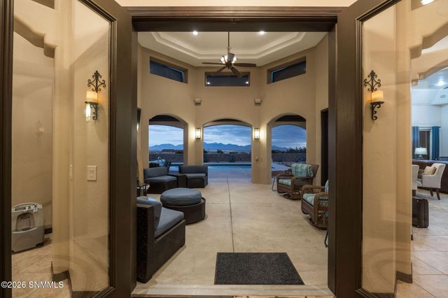 1232 Titania Court, Las Cruces, NM 88007