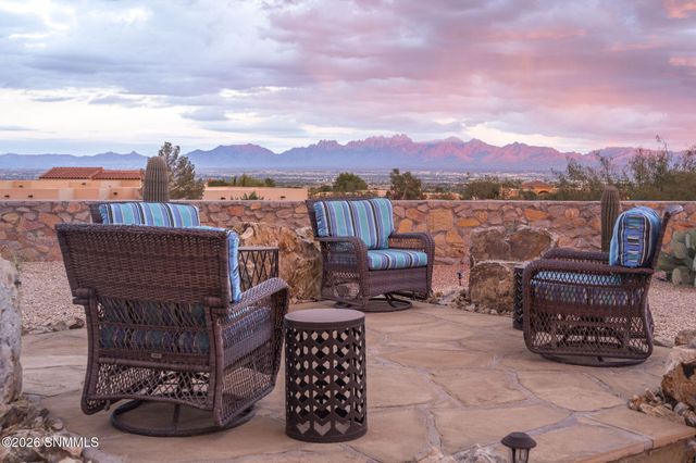 1232 Titania Court, Las Cruces, NM 88007