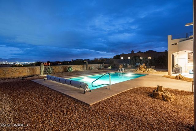1232 Titania Court, Las Cruces, NM 88007