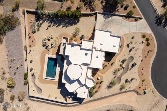 1232 Titania Court, Las Cruces, NM 88007