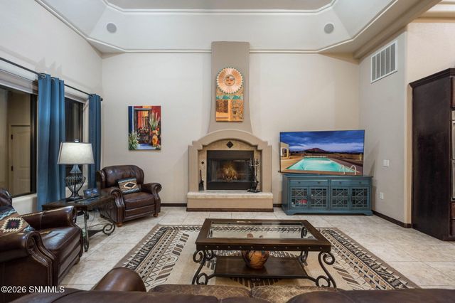 1232 Titania Court, Las Cruces, NM 88007