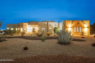 1232 Titania Court, Las Cruces, NM 88007