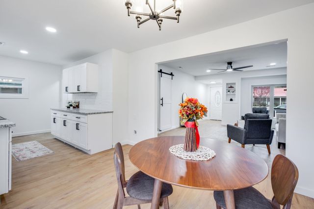 619 N Battin Ave, Wichita, KS 67208