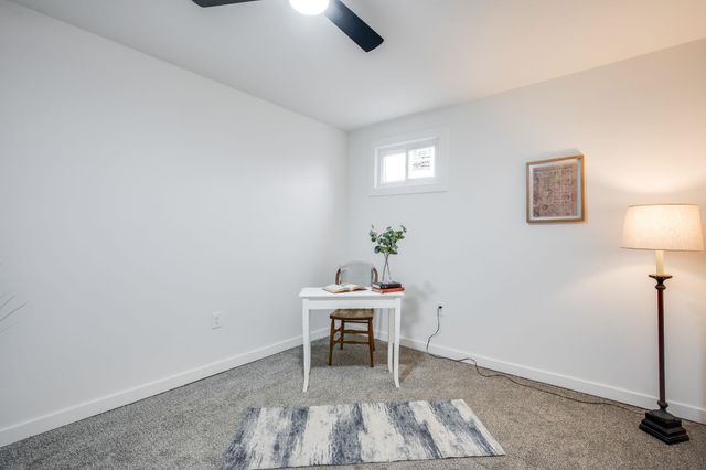 619 N Battin Ave, Wichita, KS 67208