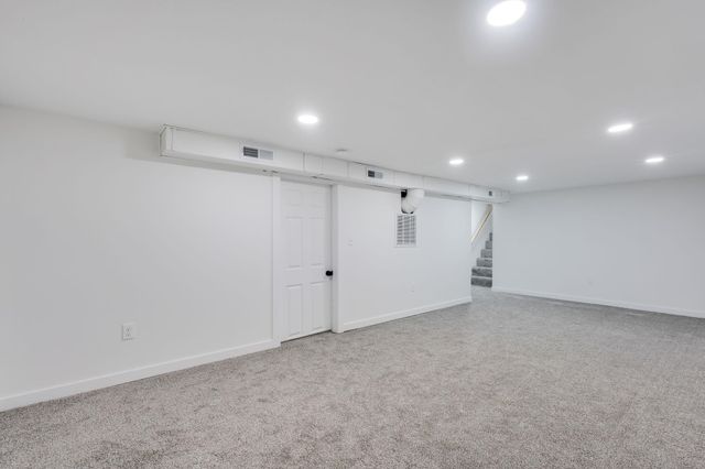 619 N Battin Ave, Wichita, KS 67208