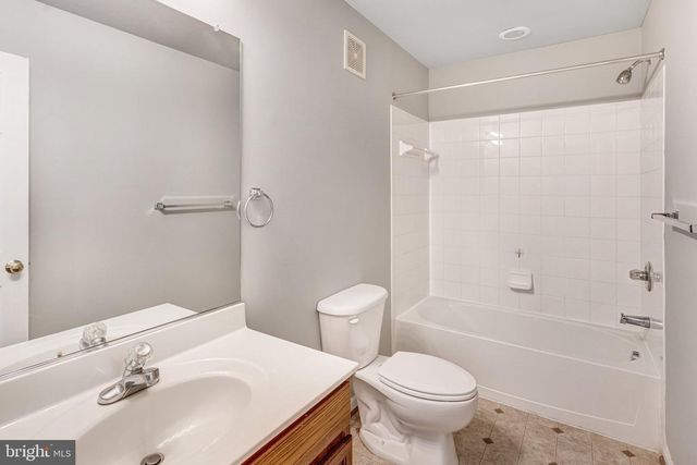 15657 WILLIAM BAYLISS CT, Woodbridge, VA 22191