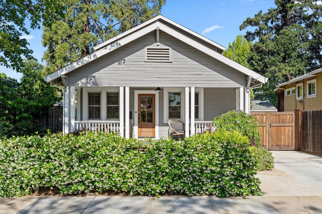 836 52nd St, Sacramento, CA 95819