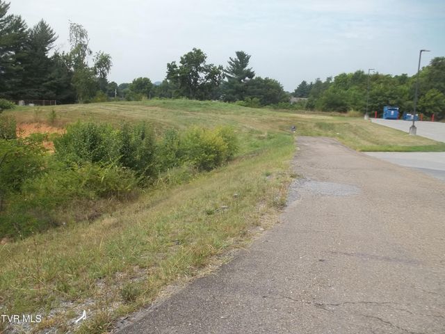 Par 16 Silver Lake Road, Church Hill, TN 37642