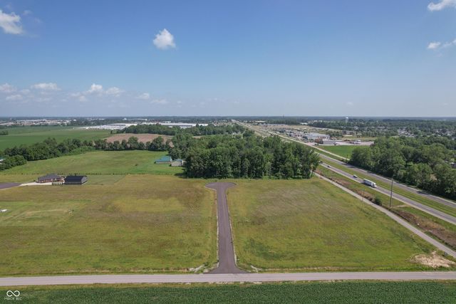 10304 Shamrock Court, Seymour, IN 47274