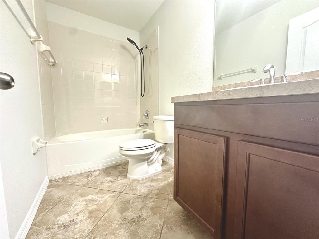 Image 13 of property listing at 20031 DATE PALM WAY, Tampa, FL 33647