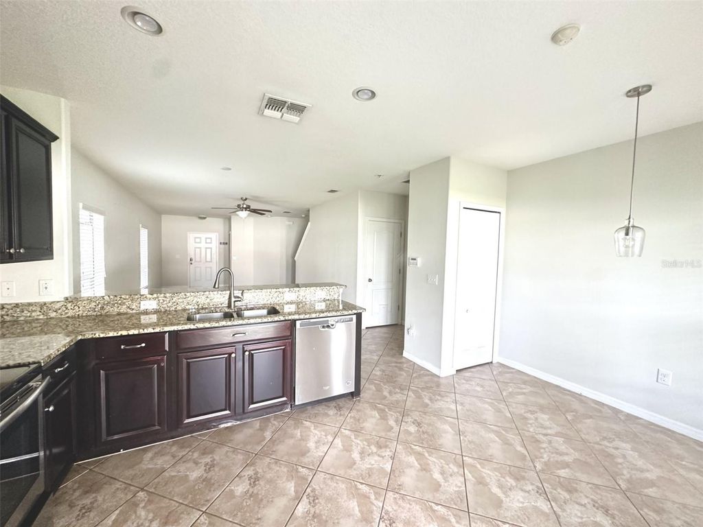 Image 3 of property listing at 20031 DATE PALM WAY, Tampa, FL 33647