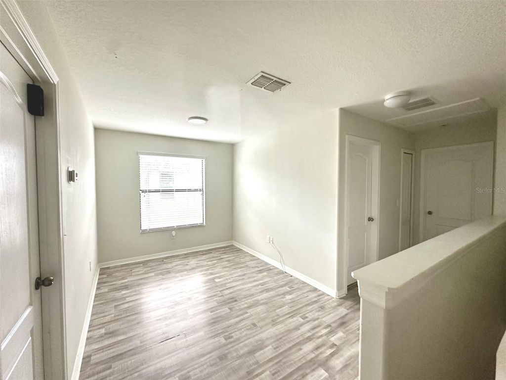 Image 8 of property listing at 20031 DATE PALM WAY, Tampa, FL 33647