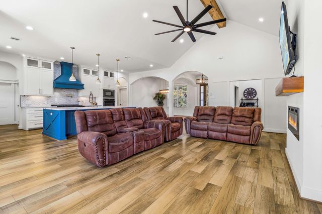 440 Fm 223, Shepherd, TX 77371