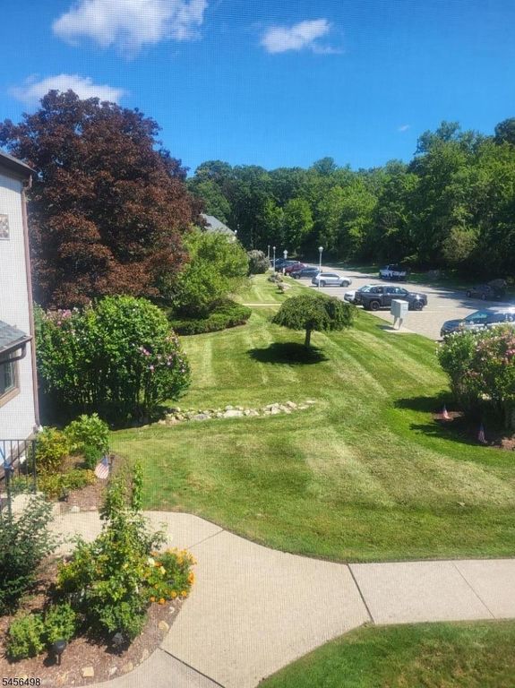 18344 Dell Pl 344, Stanhope Boro, NJ 07874 — photo 4