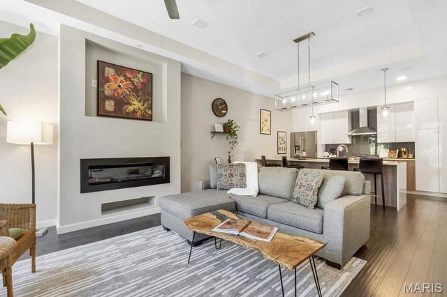 4101 Laclede Avenue 108, St Louis, MO 63108