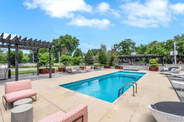 4101 Laclede Avenue 108, St Louis, MO 63108