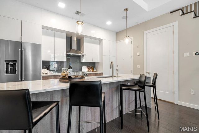 4101 Laclede Avenue 108, St Louis, MO 63108