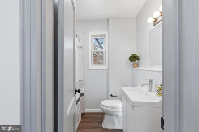 5722 CHILLUM PL NE, Washington, DC 20011