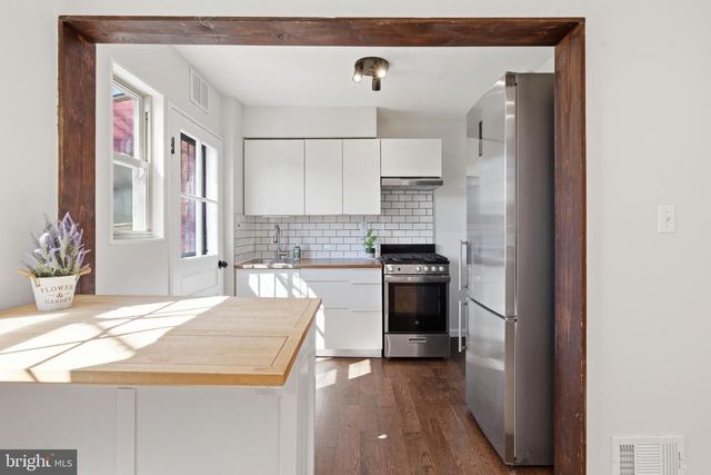 5722 CHILLUM PL NE, Washington, DC 20011