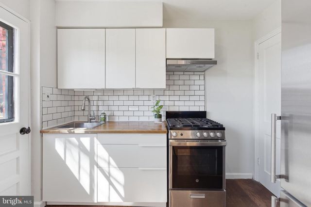 5722 CHILLUM PL NE, Washington, DC 20011