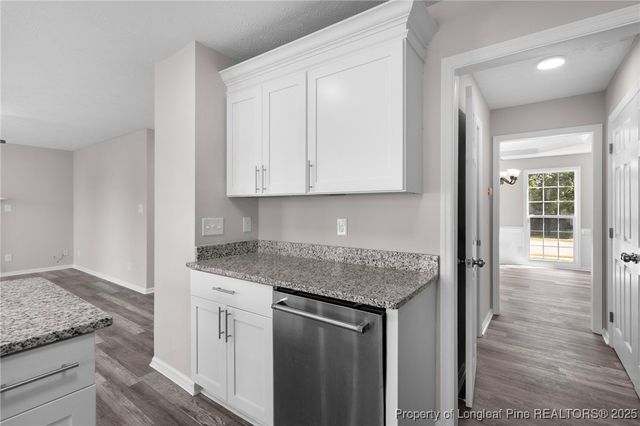 5612 Edwin Deaver Drive, Hope Mills, NC 28348