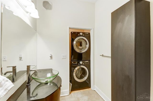 1207 Republic Street, Cincinnati, OH 45202