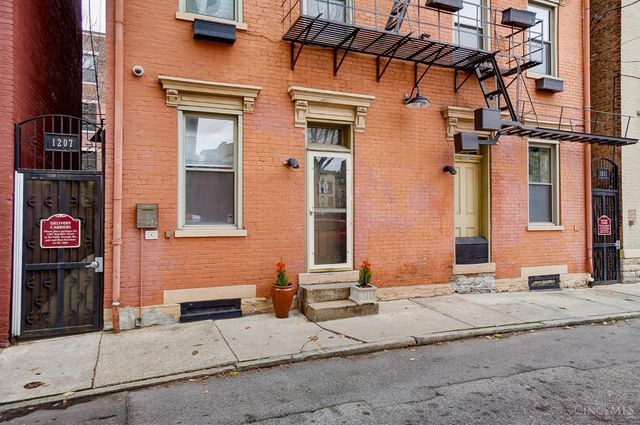 1207 Republic Street, Cincinnati, OH 45202