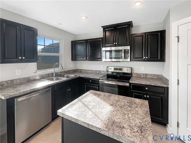 3413 Laroux Ave, North Chesterfield, VA 23237