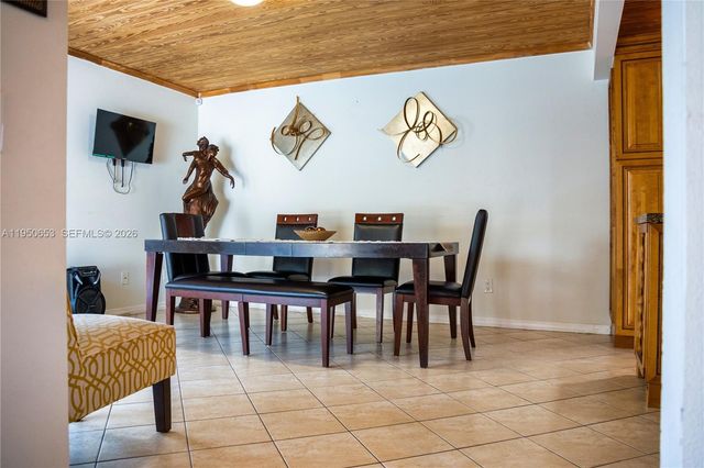 9420 SW 212th Terrace, Cutler Bay, FL 33189