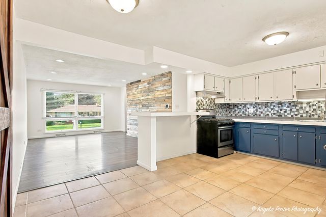 41073 N 3rd Street, Antioch, IL 60002