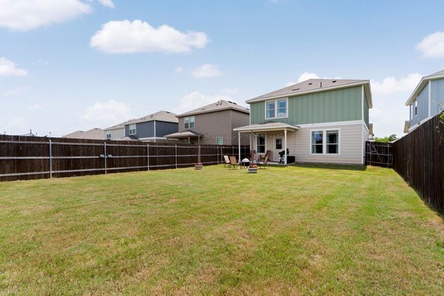 33 Snowy Plover LN, Leander, TX 78641
