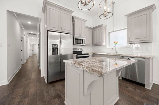 12836 Pirates Alley, Central, LA 70818