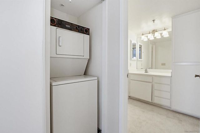 18585 Caminito Pasadero 427, San Diego, CA 92128