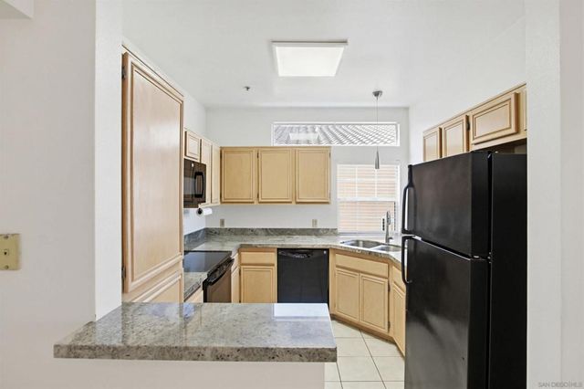 18585 Caminito Pasadero 427, San Diego, CA 92128