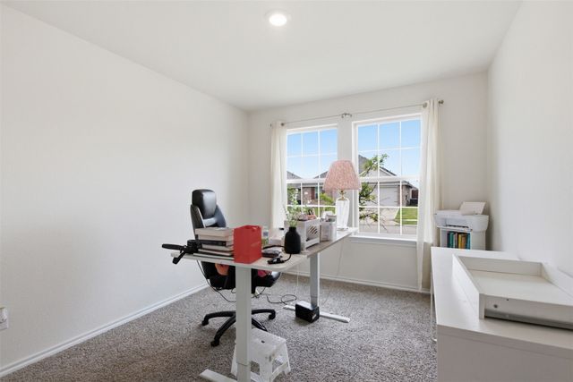 1200 Canterbury Lane, Ennis, TX 75119