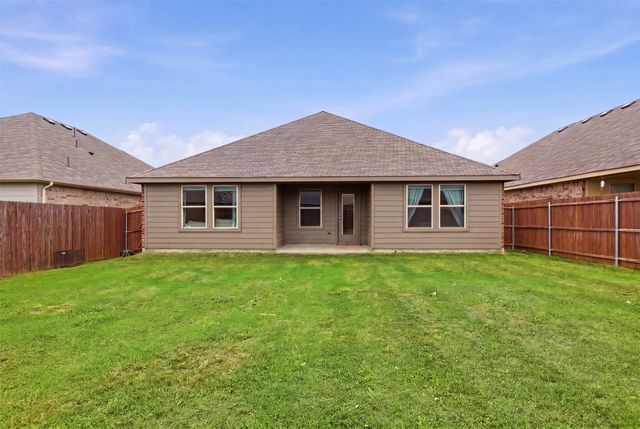1200 Canterbury Lane, Ennis, TX 75119