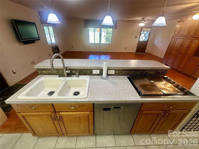 263 Spring Shore Road, Statesville, NC 28677