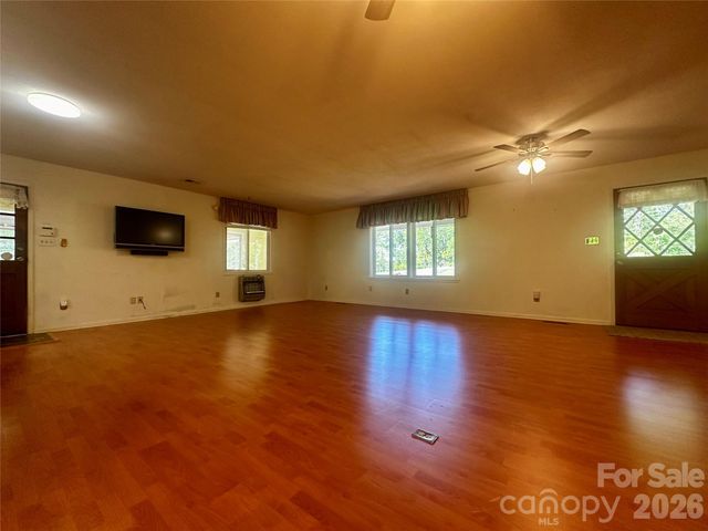 263 Spring Shore Road, Statesville, NC 28677
